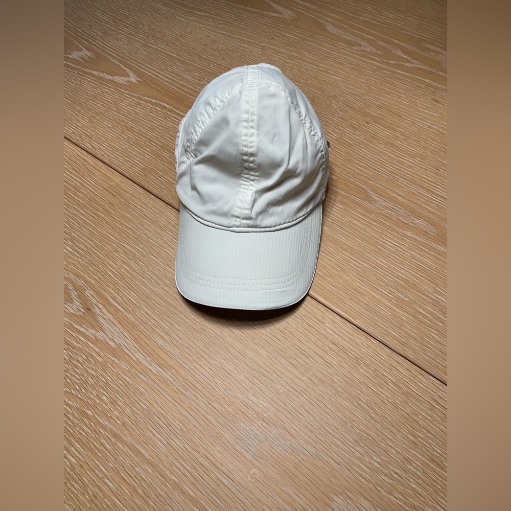 Lululemon “Go the Distance” White Run Hat